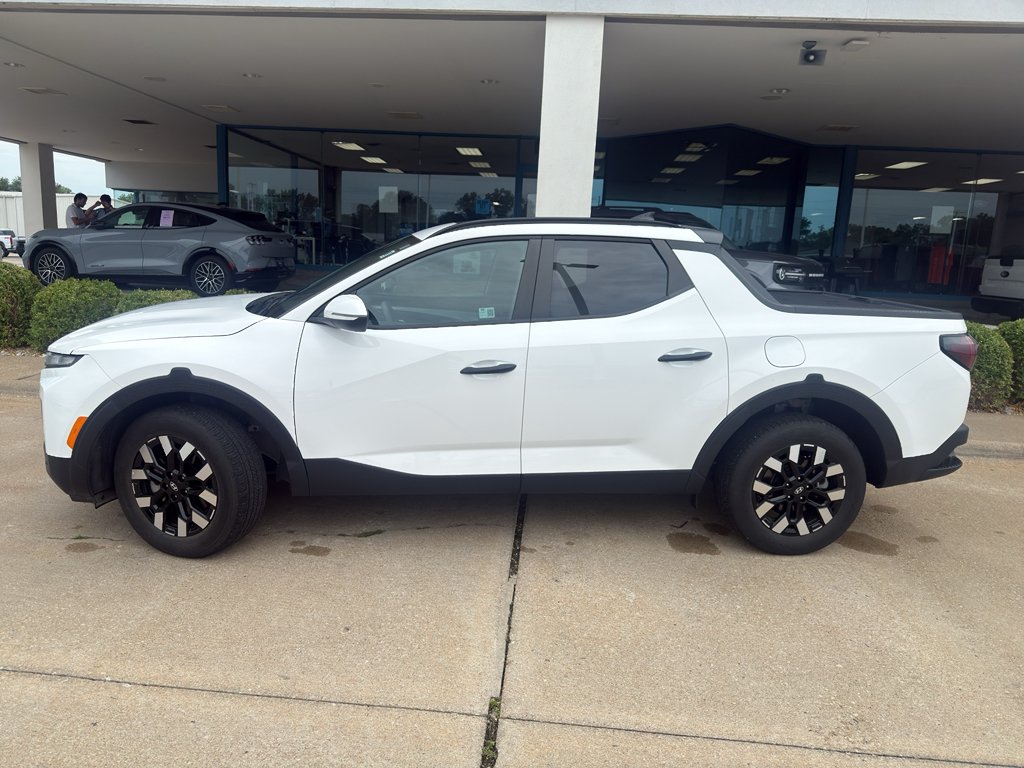 Used 2025 Atlas White Hyundai SEL Activity image 14