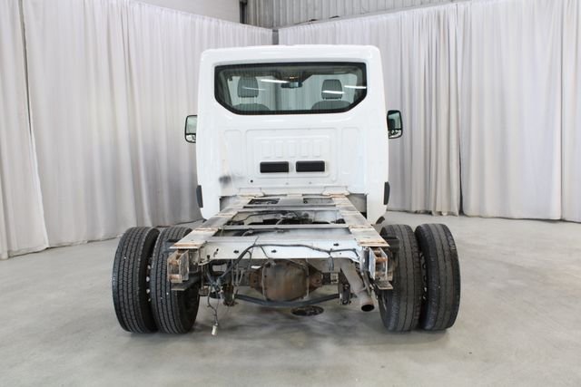 Used 2018 Oxford White Ford Base image 23