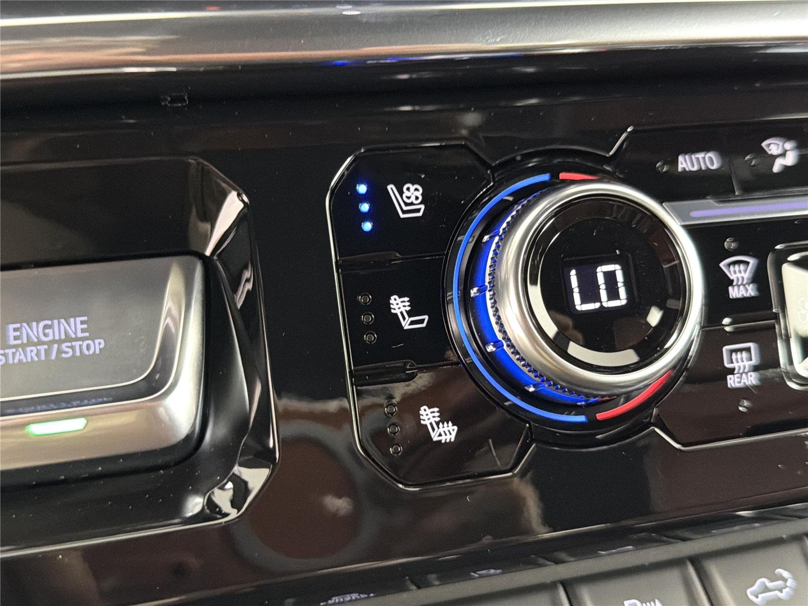 New 2026 Onyx Black GMC Denali Ultimate image 30