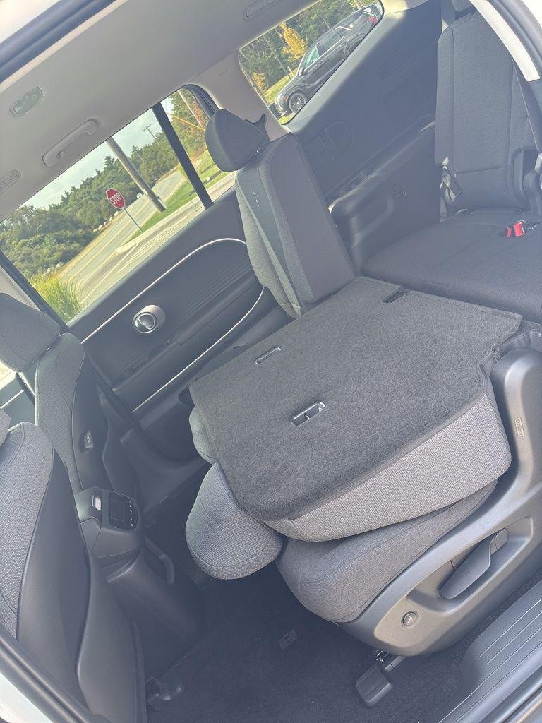 2026 Hyundai IONIQ 9 SE - Photo 35