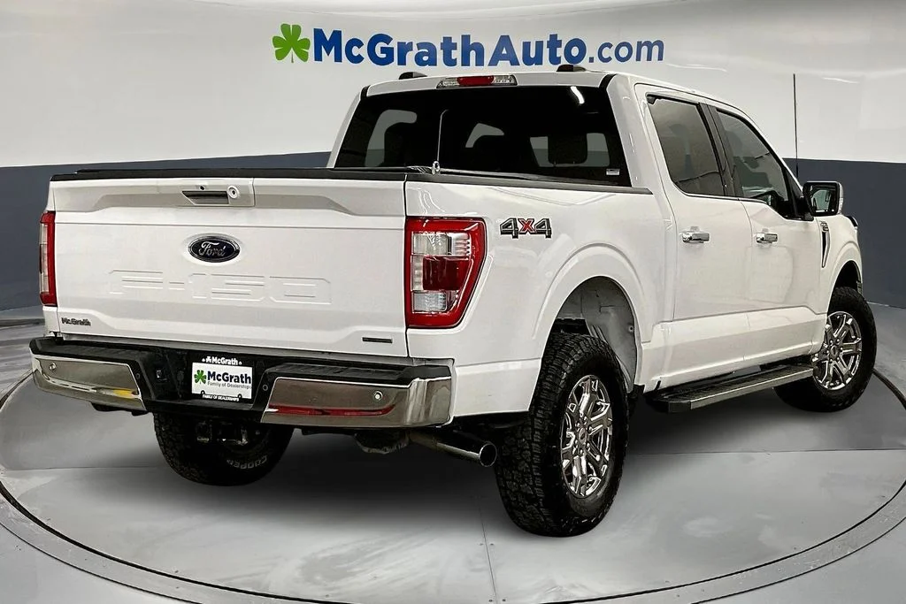 Used 2021 White Ford Lariat image 16