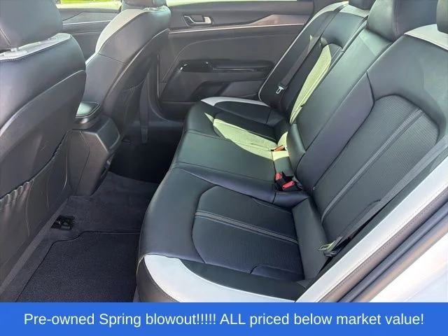 Used 2025 White Kia GT-Line image 43
