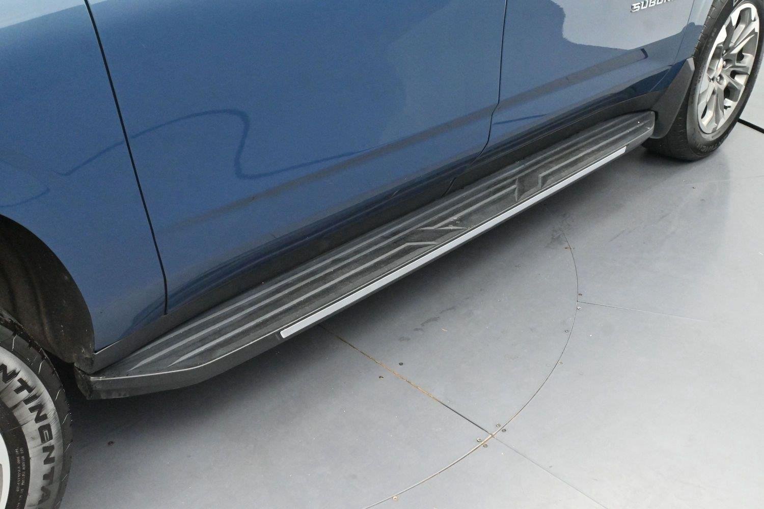 Used 2025 Lakeshore Blue Metallic Chevrolet LS image 9