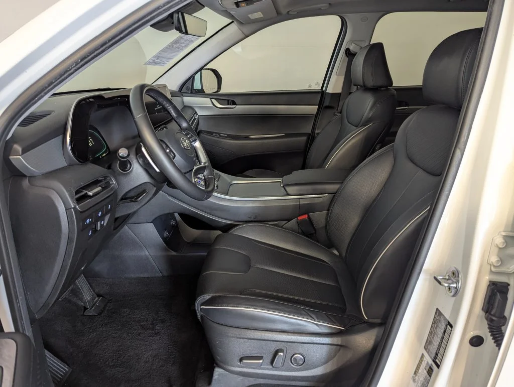 Certified Used 2023 White Hyundai XRT image 4