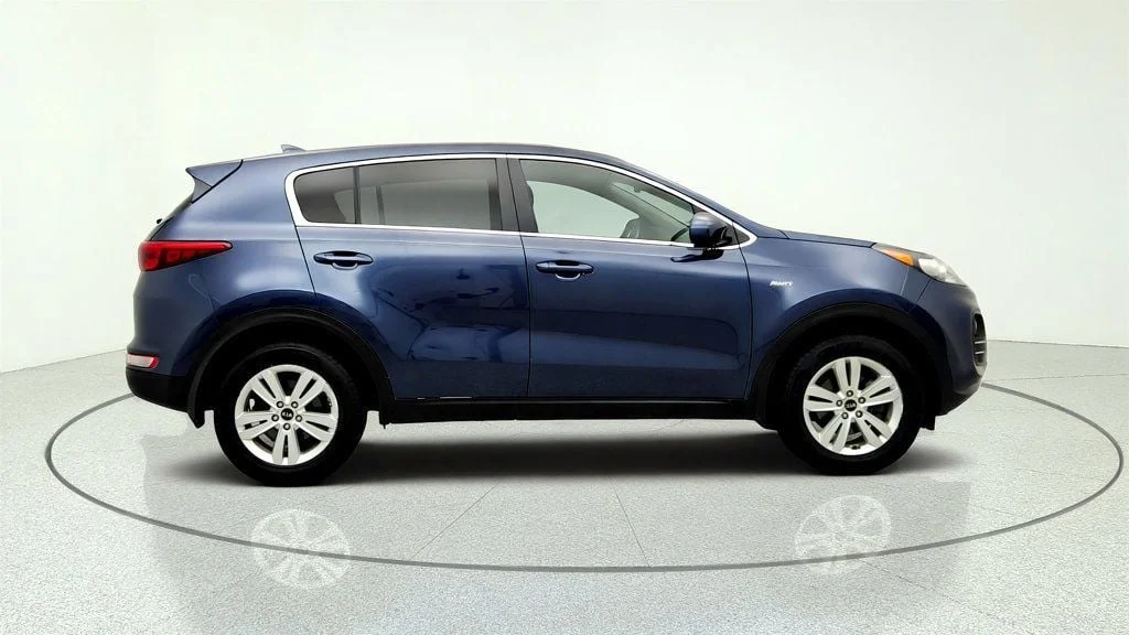 Used 2019 Pacific Blue Kia LX AWD image 4