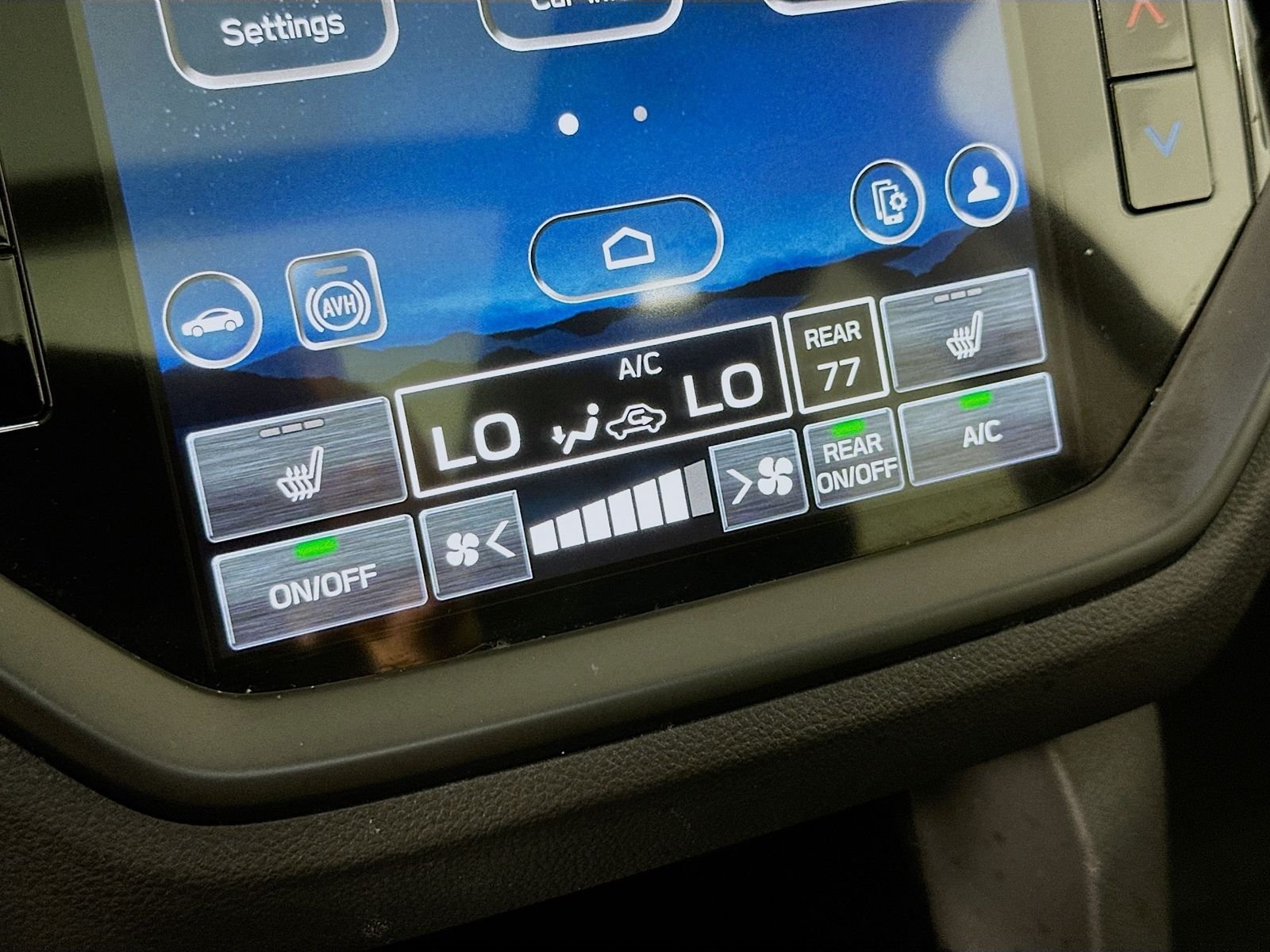 Used 2023 Crystal White Pearl Subaru Onyx Edition image 16