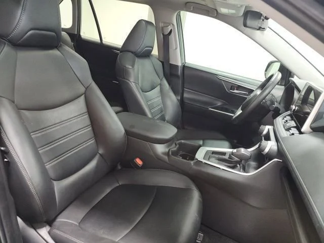2024 Toyota RAV4 XLE Premium - Photo 16