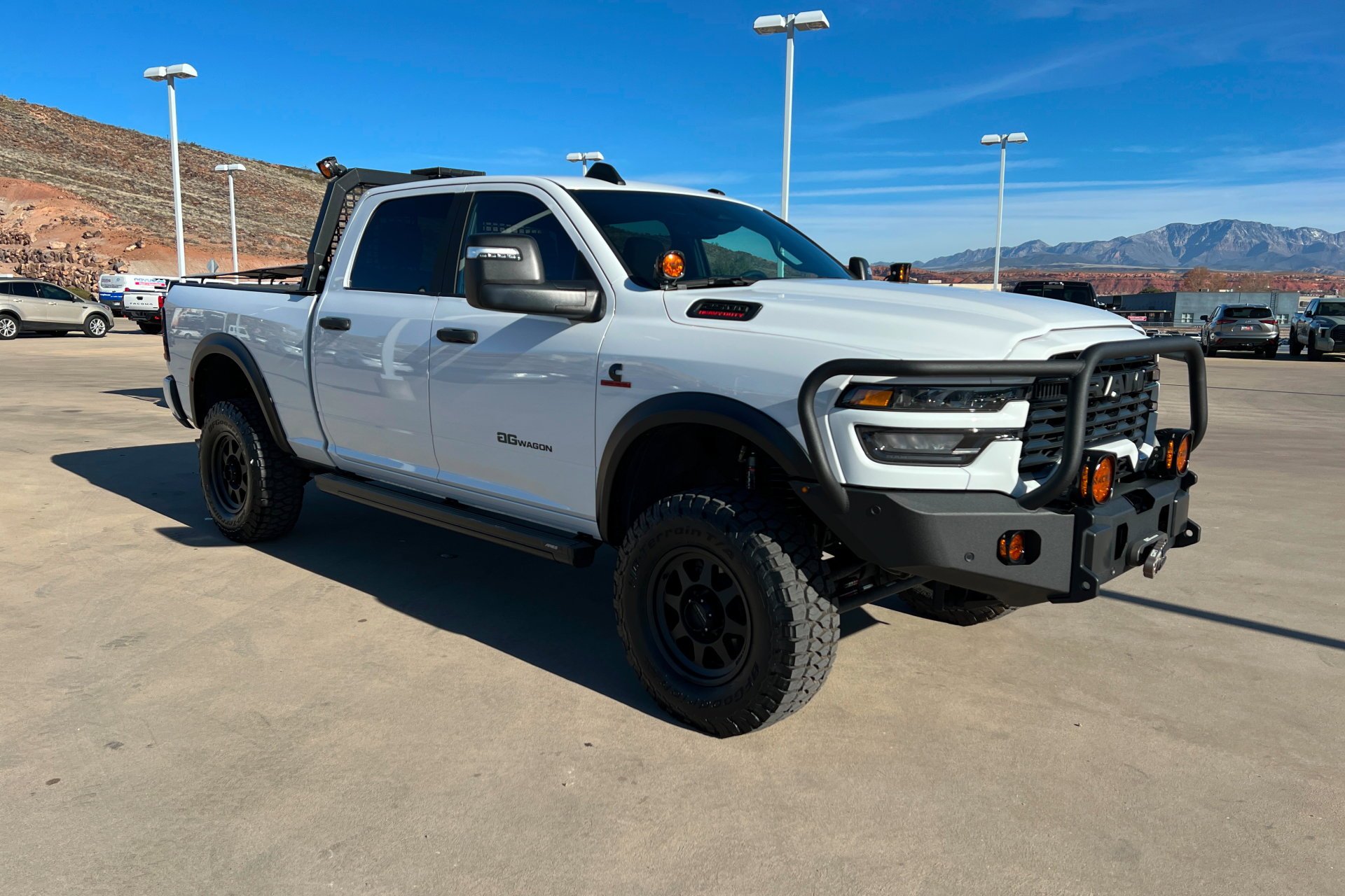 New 2025 Bright White Clearcoat RAM Big Horn image 8