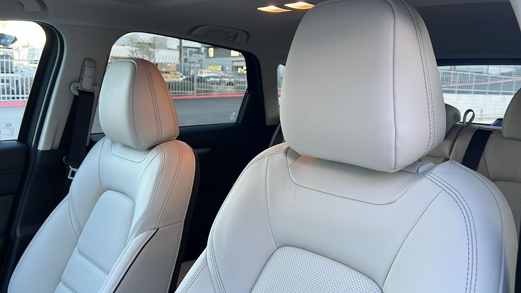 2025 Mazda CX-5 S Preferred package - Photo 11