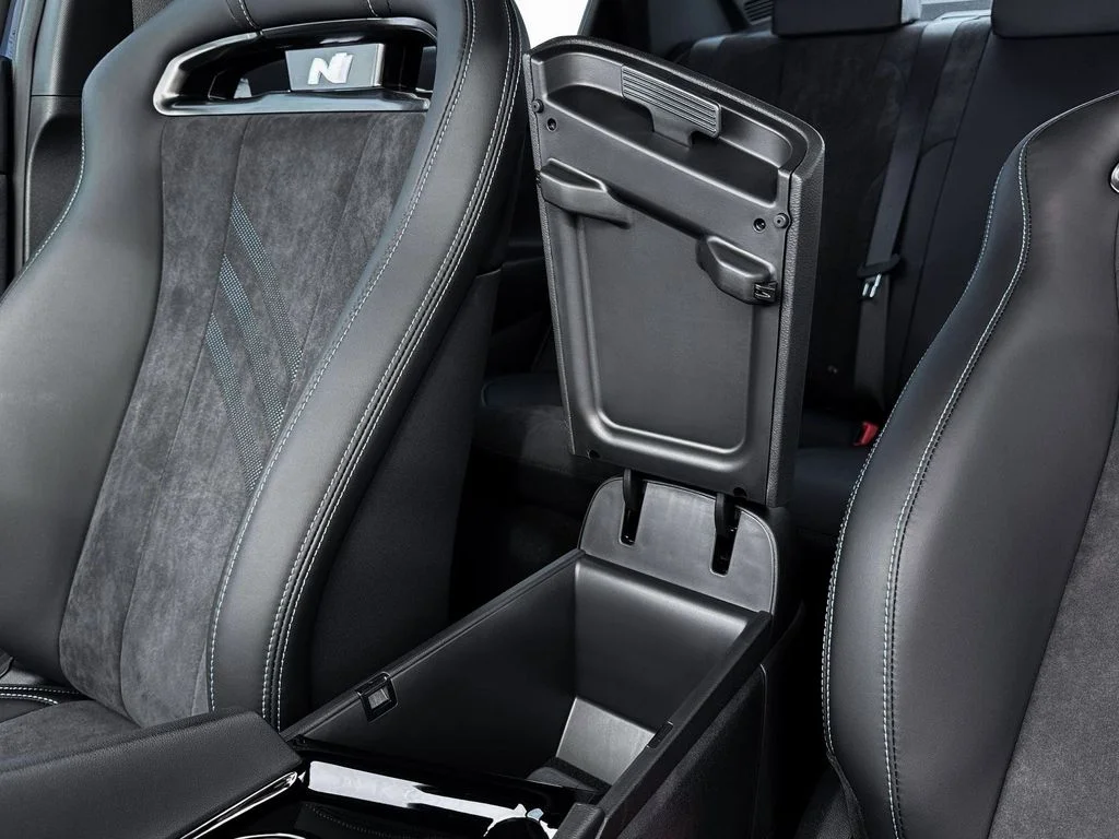 New 2026 Black Hyundai Base image 18