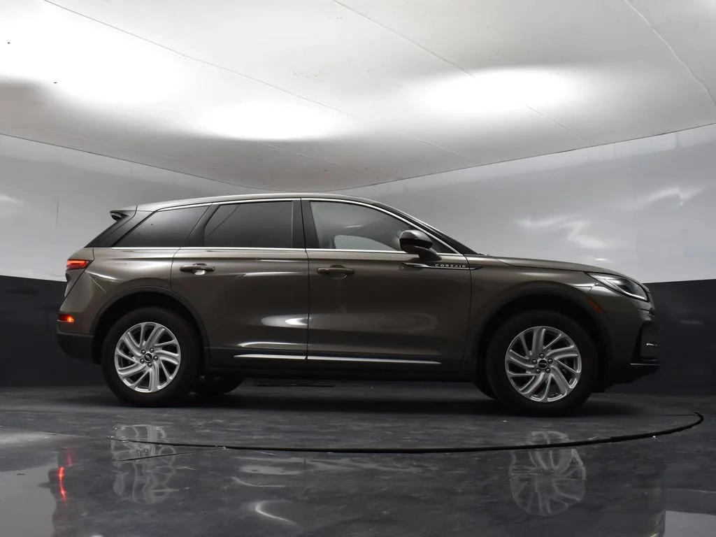 Certified Used 2025 Gray Lincoln Premiere image 32