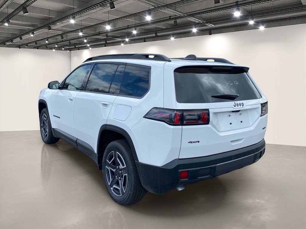 New 2026 Bright White Clear-Coat Exterior Paint Jeep Laredo image 3