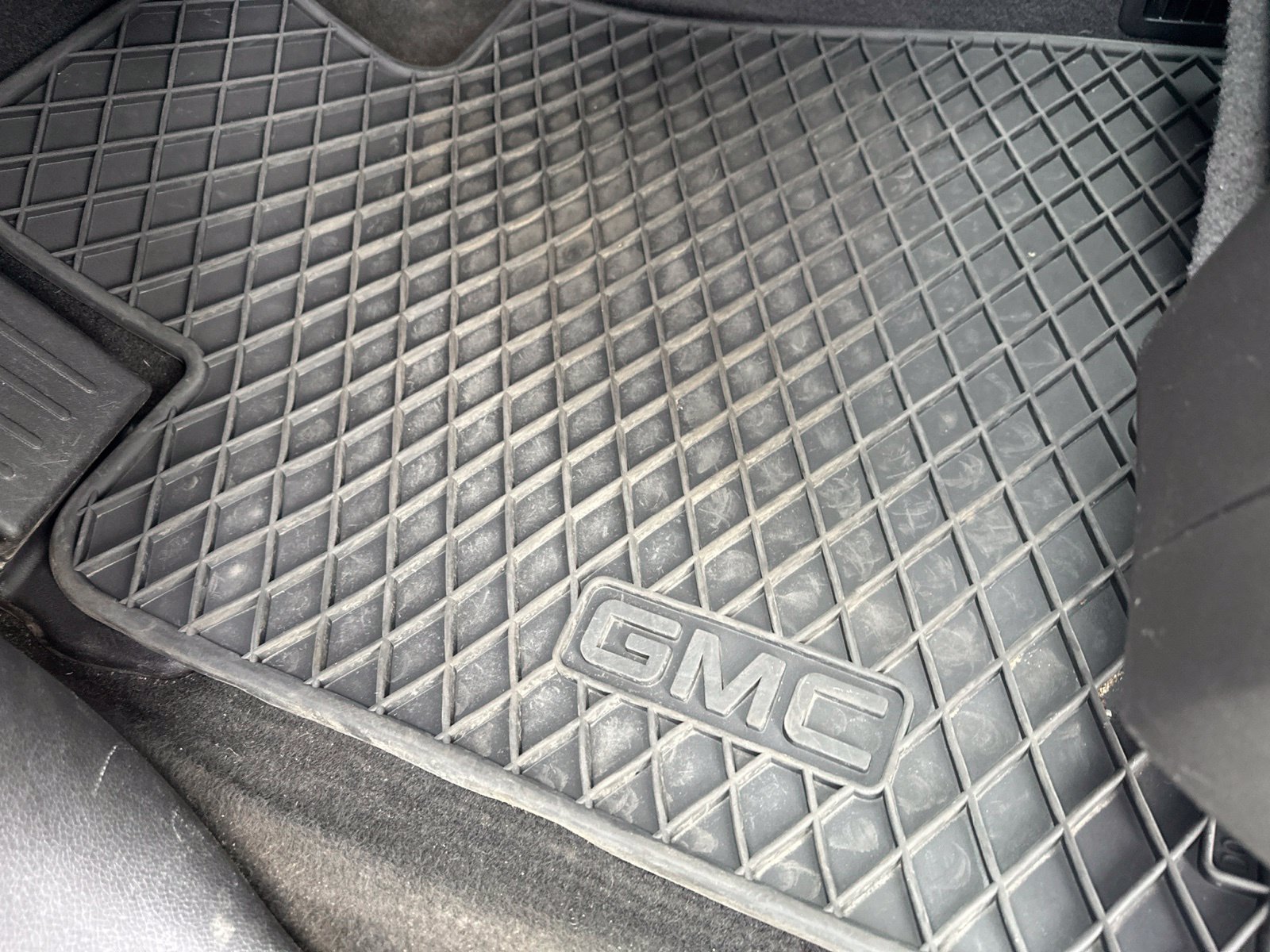 Used 2017 Silver GMC Limited image 15