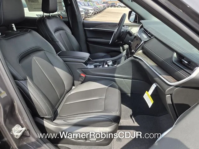 New 2026 Baltic Gray Metallic Clear-Coat Exterior Paint Jeep Limited image 14