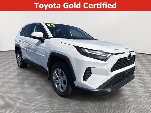 2025 Toyota RAV4 LE