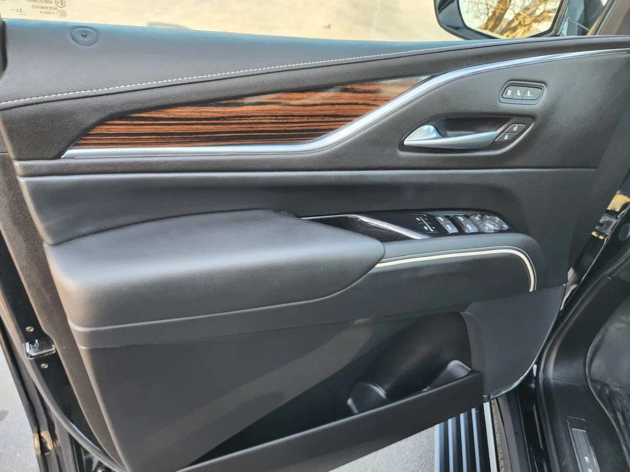 2024 Cadillac Escalade ESV Premium Luxury - Photo 37