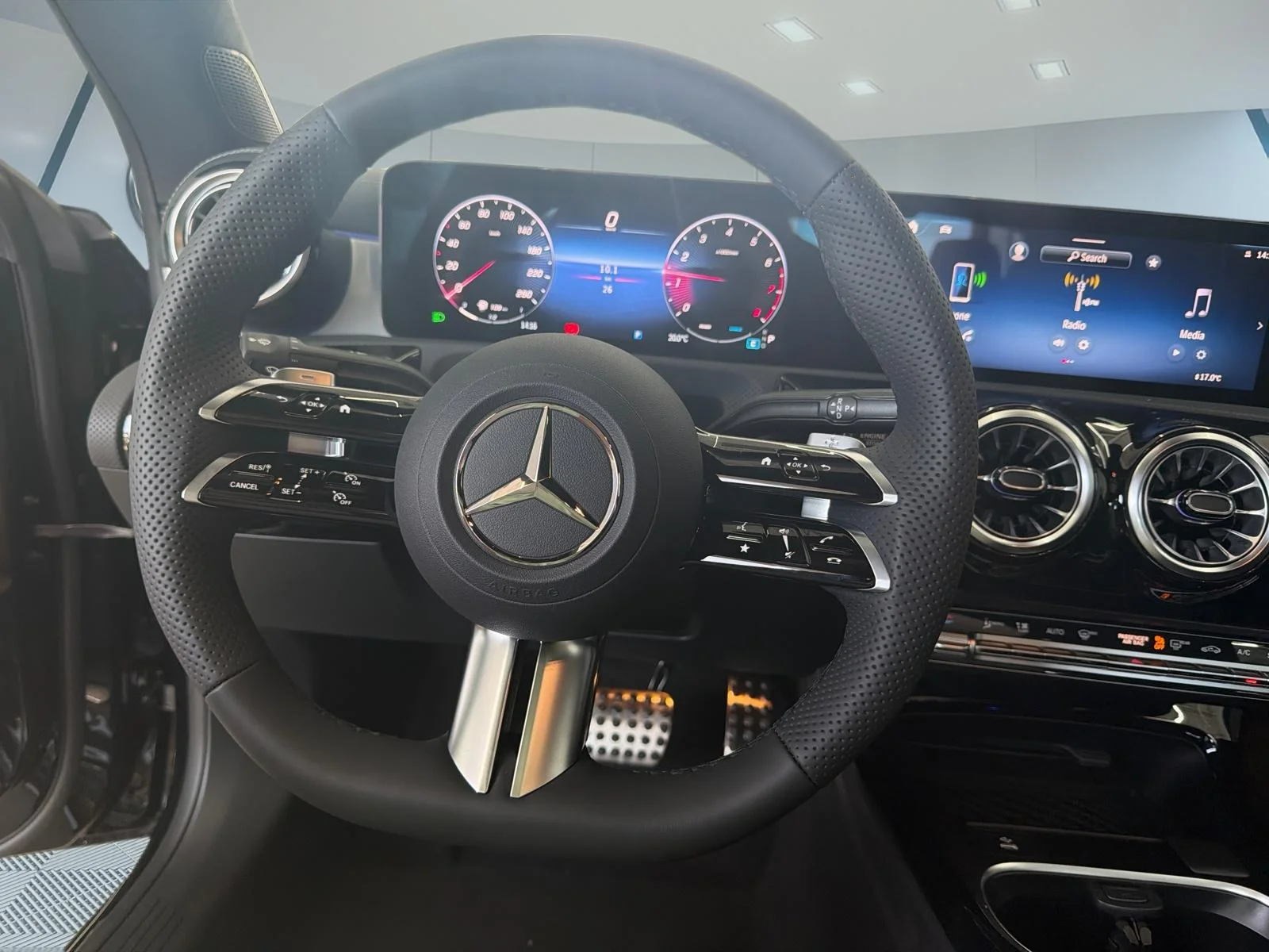 New 2026 Black Mercedes-Benz Cla 250 4matic Coupe image 13