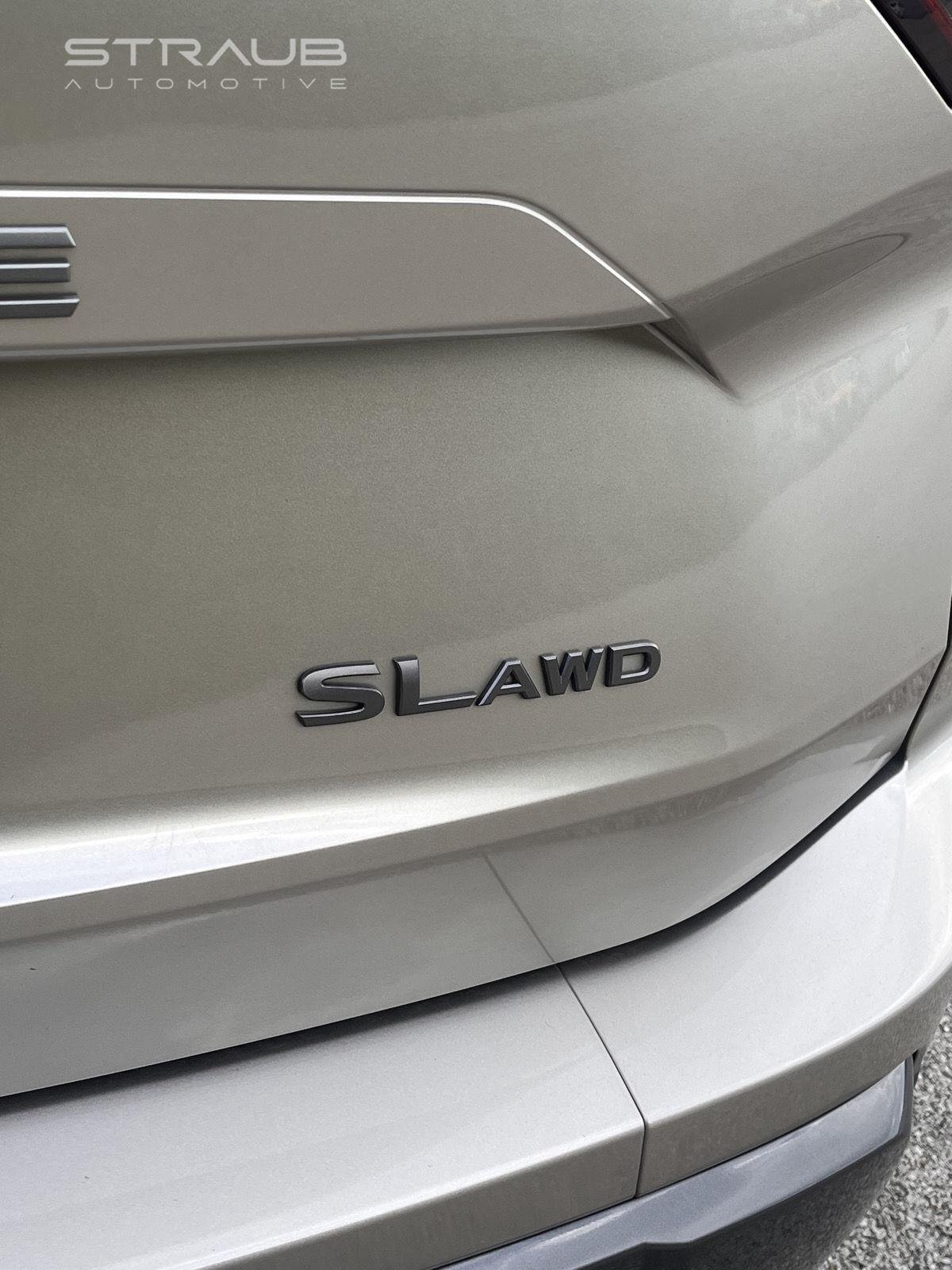 Used 2025 Champagne Silver Metallic/Super Black Nissan SL image 10