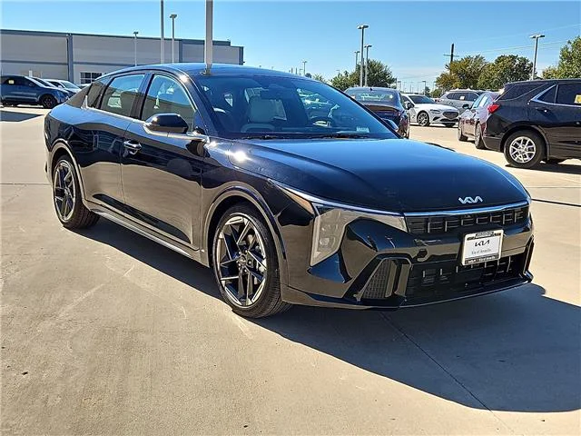 New 2026 Aurora Black KIA GT-Line (IVT) image 4