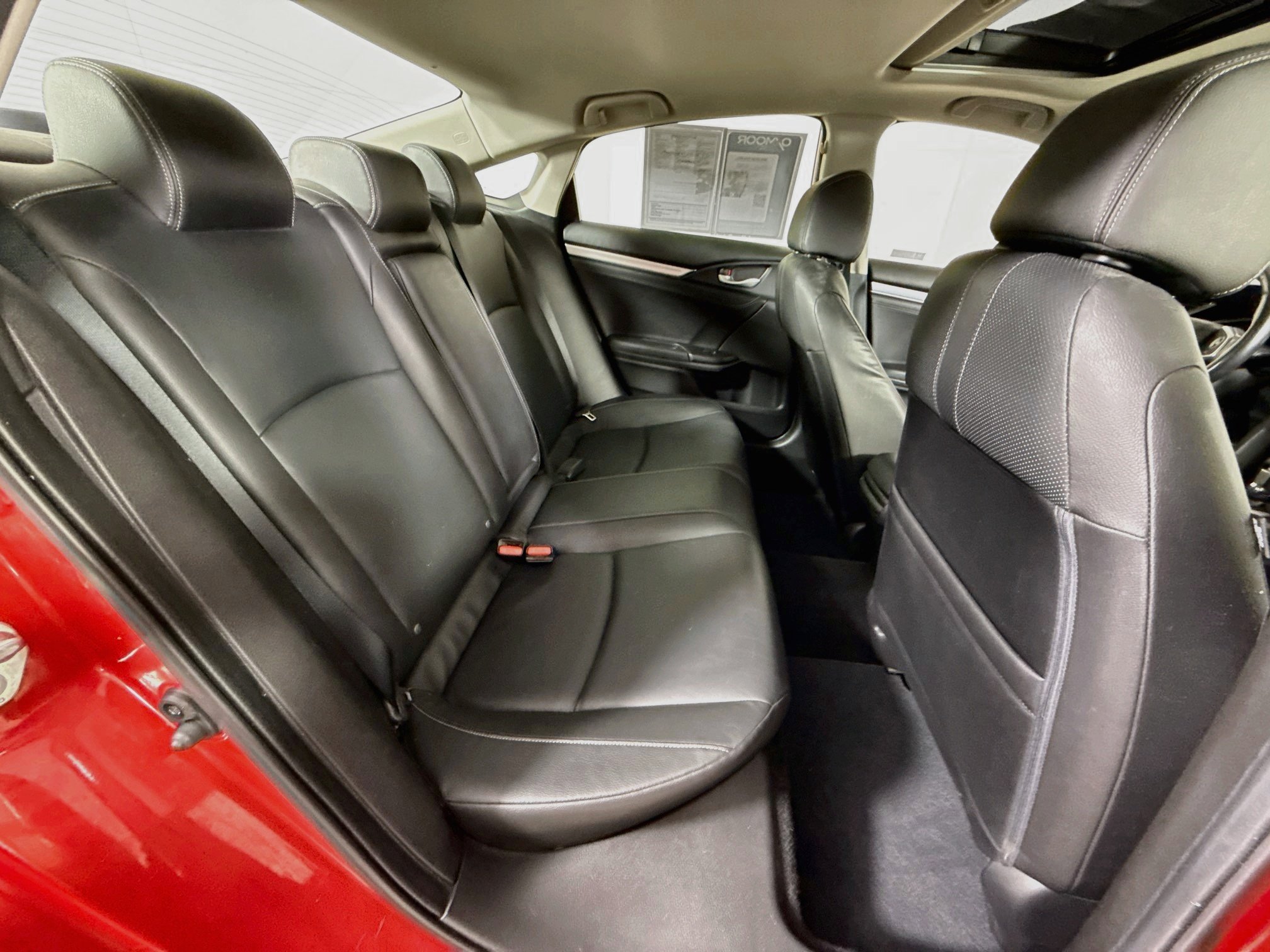 Used 2018 Rallye Red Honda EX-L image 27
