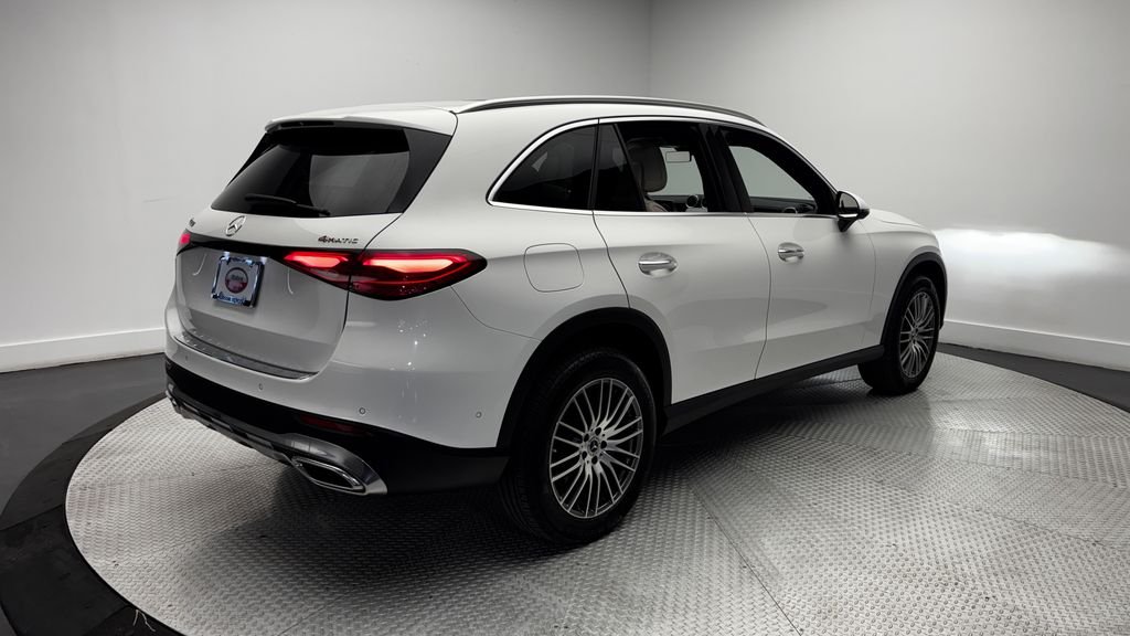 Used 2025 White Mercedes-Benz GLC 300 image 51