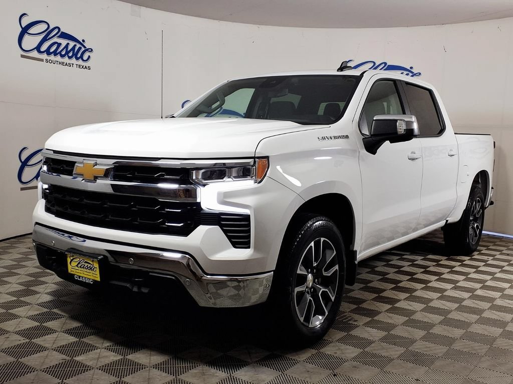 Used 2024 Summit White Chevrolet LT image 6