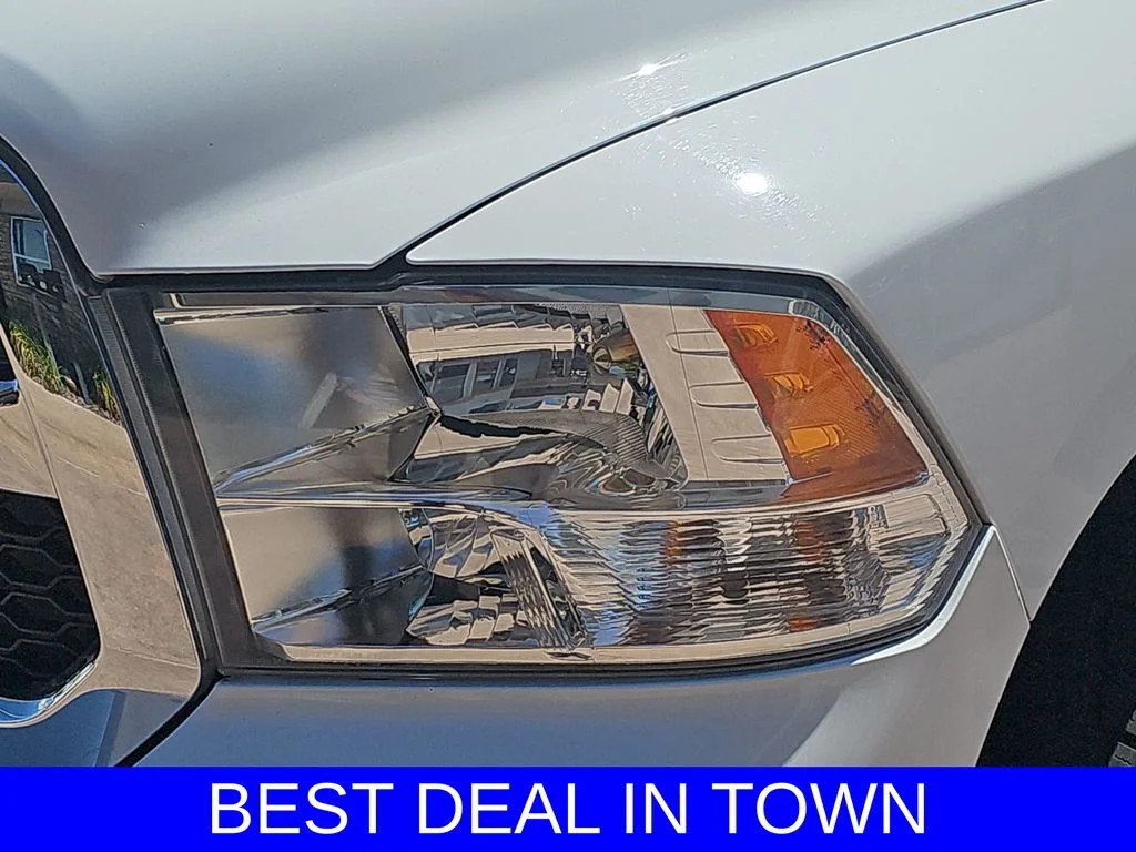 Used 2022 White Ram SLT image 32