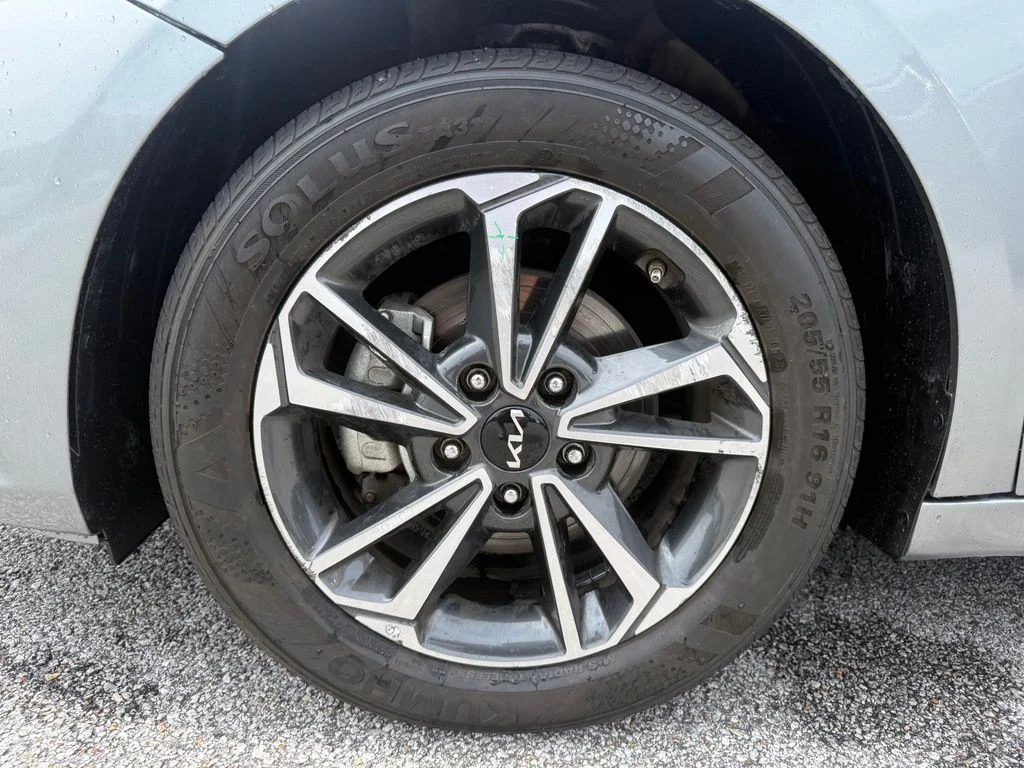 Used 2024 Gray Kia LXS image 20