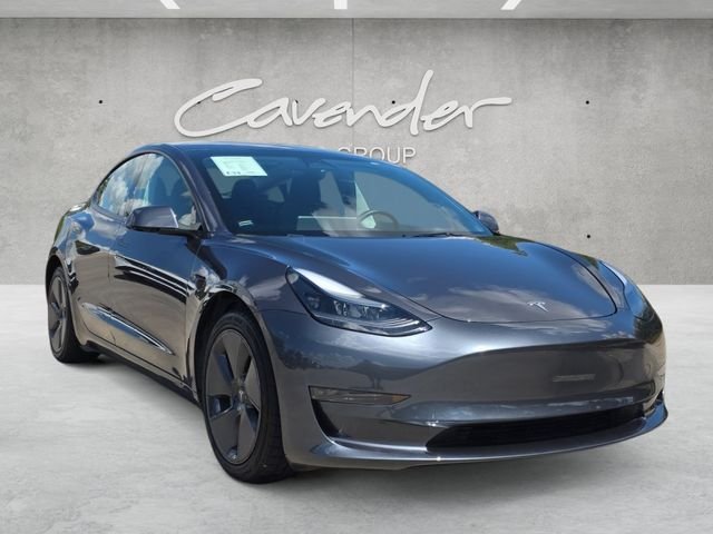 Used 2023  Tesla Base image 2