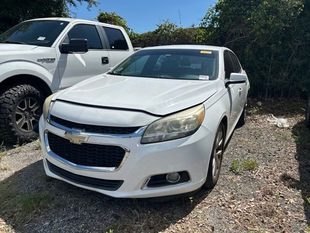 Used 2014 White Chevrolet LT image 1