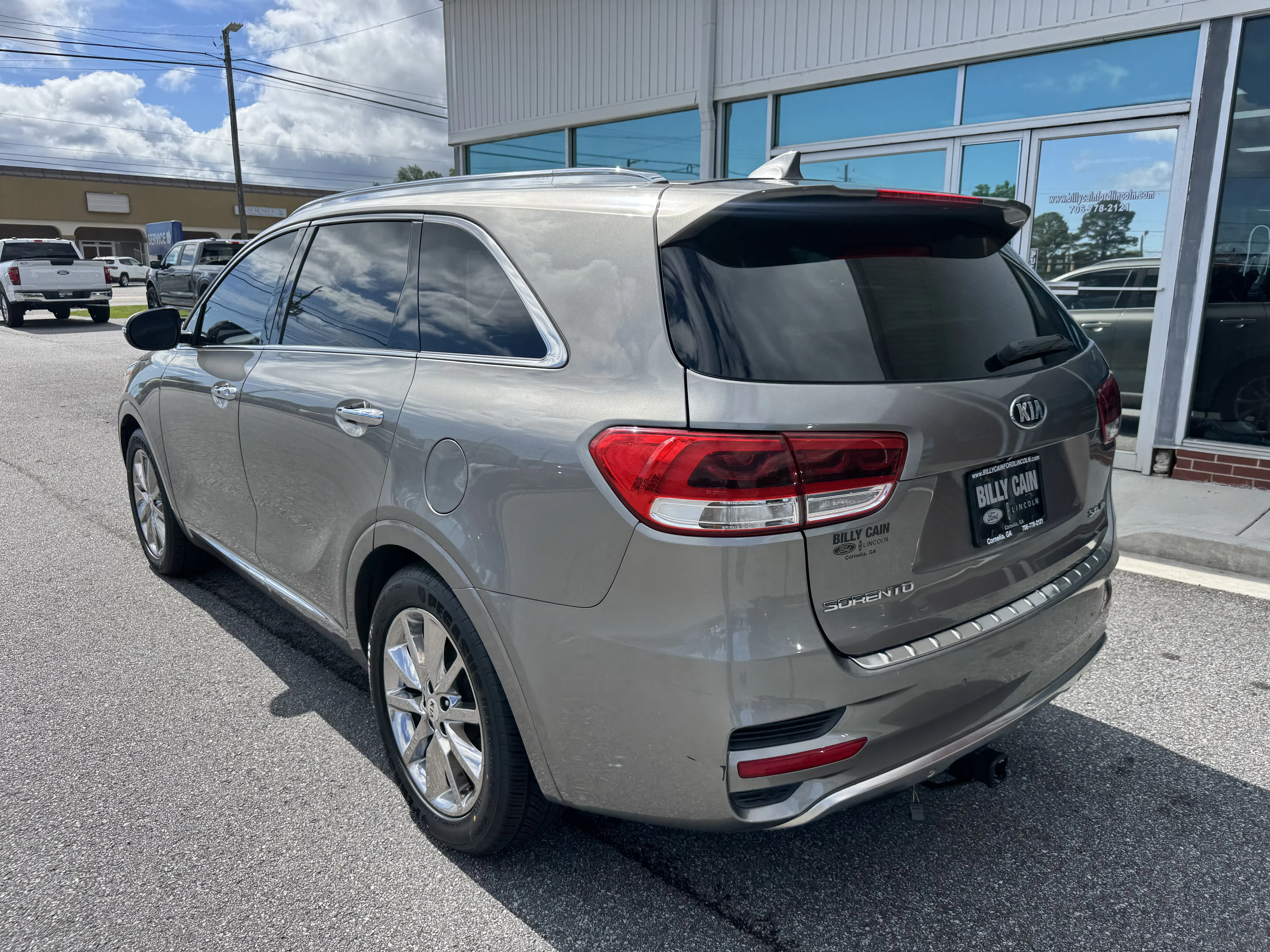 Used 2016 Kia Sorento Limited with VIN 5XYPK4A58GG135726 for sale in Cornelia, GA