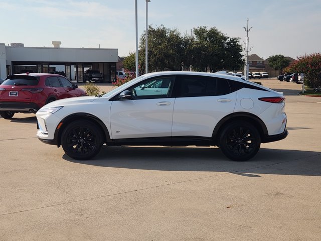Used 2025 Summit White Buick Sport Touring image 12