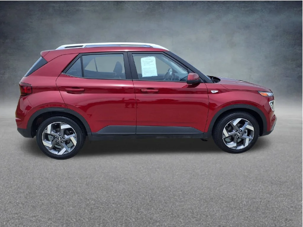 Used 2025 Red Hyundai Limited image 4