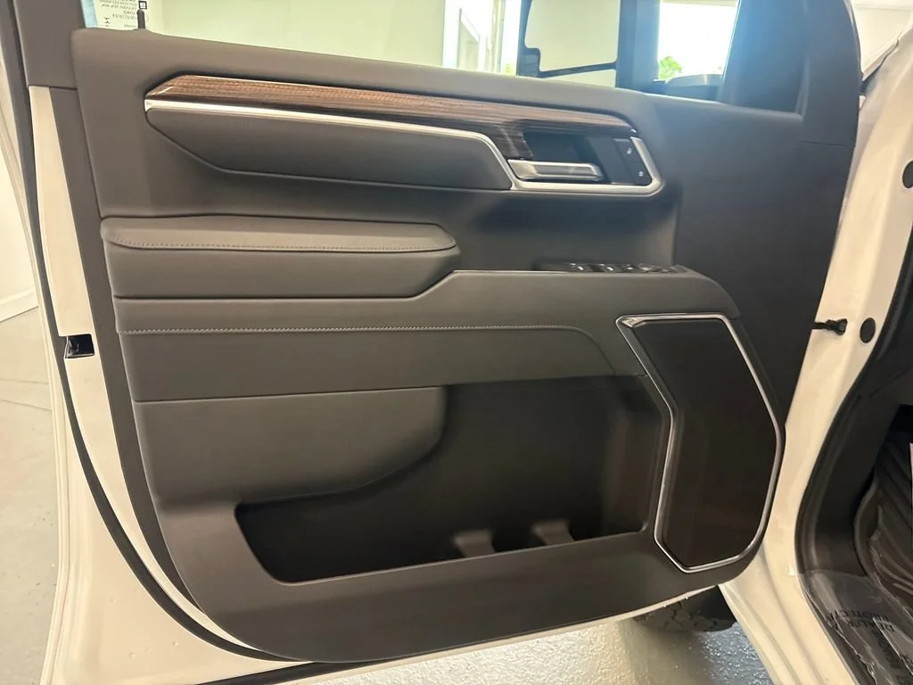New 2026 Summit White Chevrolet LT image 13