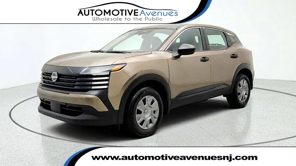 Used 2025 Canyon Bronze Metallic Nissan S FWD image 1