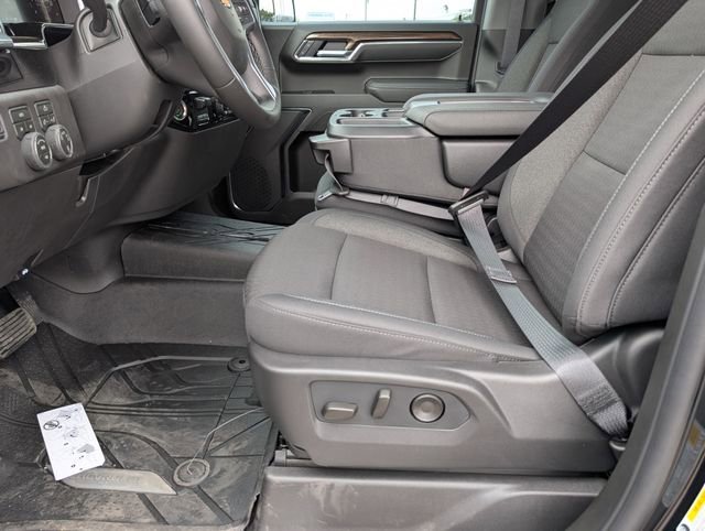 New 2026 Black Chevrolet LT image 9