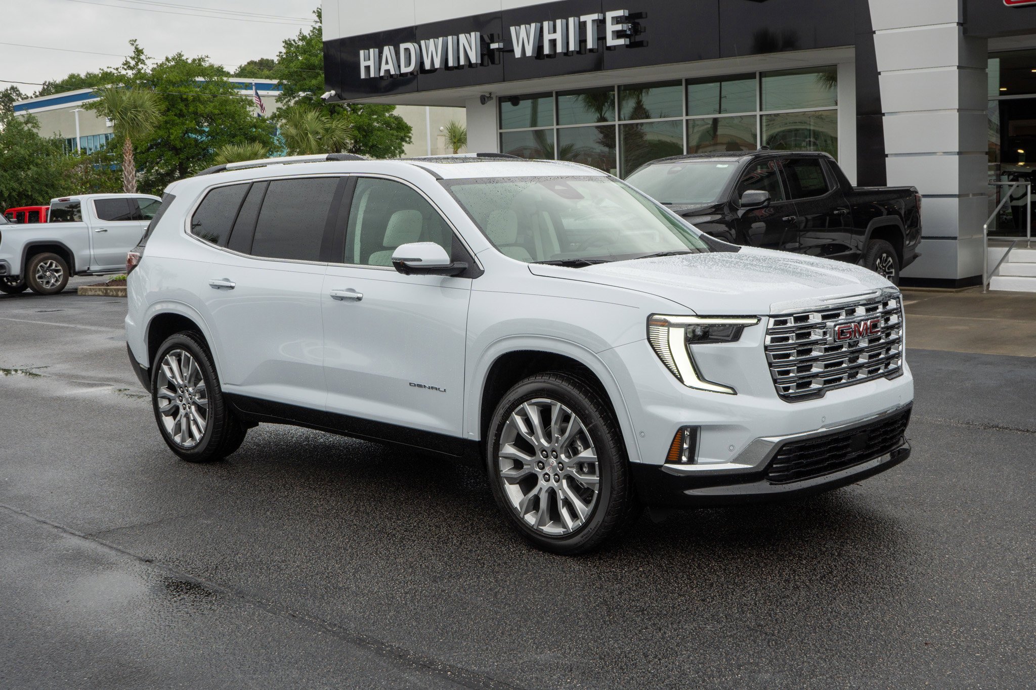 2026 GMC Acadia Denali AWD's photo