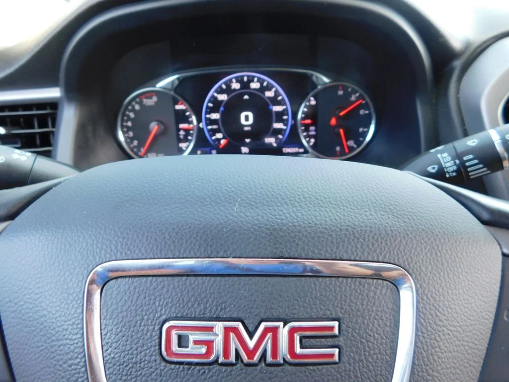 Used 2021 Midnight Blue Metallic GMC AT4 image 40