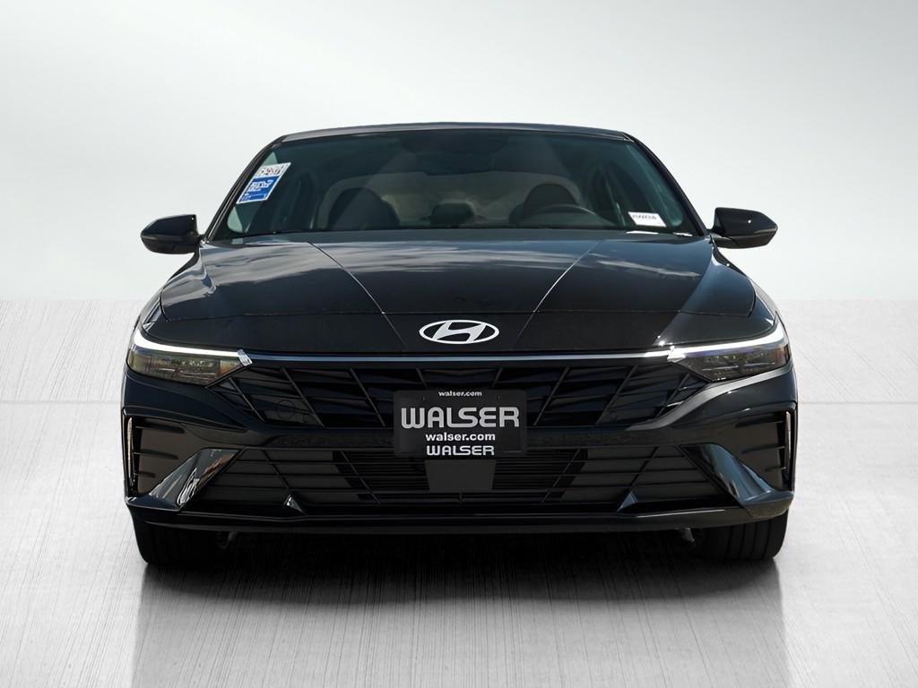 New 2026 Abyss Black Hyundai Limited Sedan FWD image 27