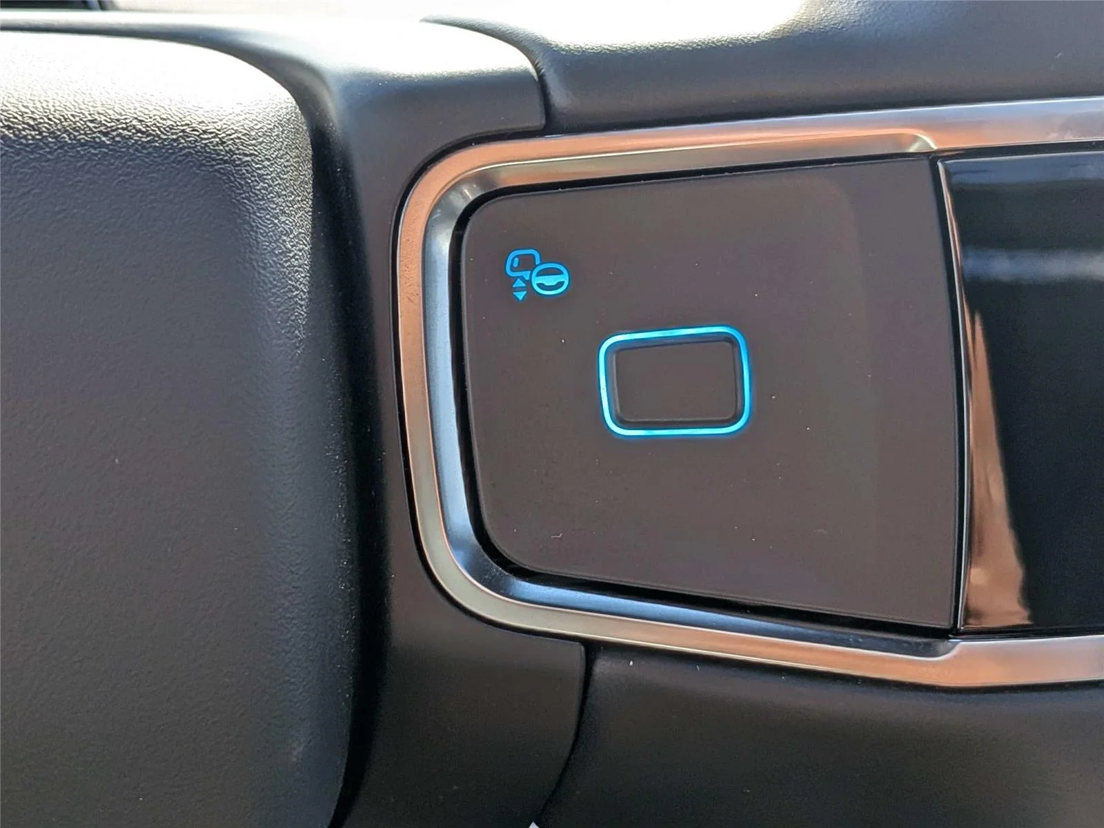 New 2026 Agate Black Metallic Ford Platinum® image 27