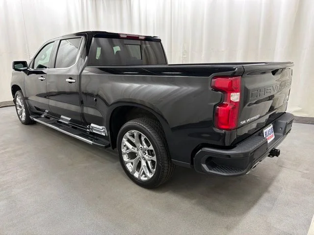 Used 2022 Black Chevrolet High Country image 4