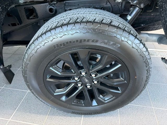 Used 2024 Blue Ford Lariat image 8