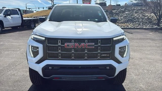 2026 GMC Canyon AT4 - Photo 8