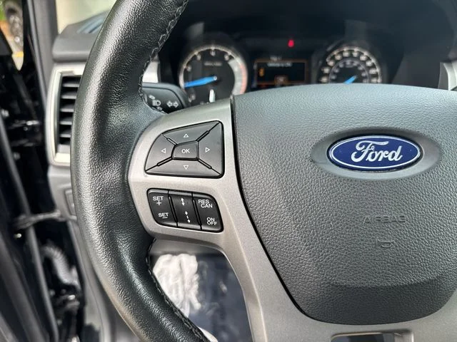 Used 2020 Black Ford XLT image 17