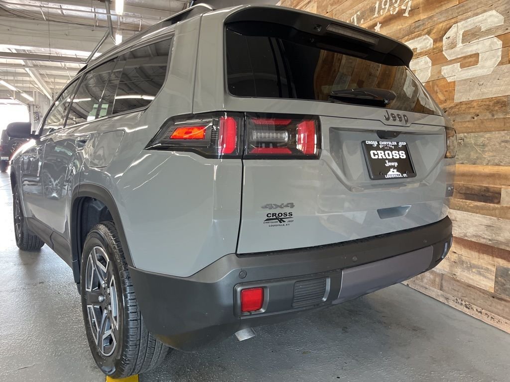 New 2026 Sting-Gray Clearcoat Jeep Laredo image 22