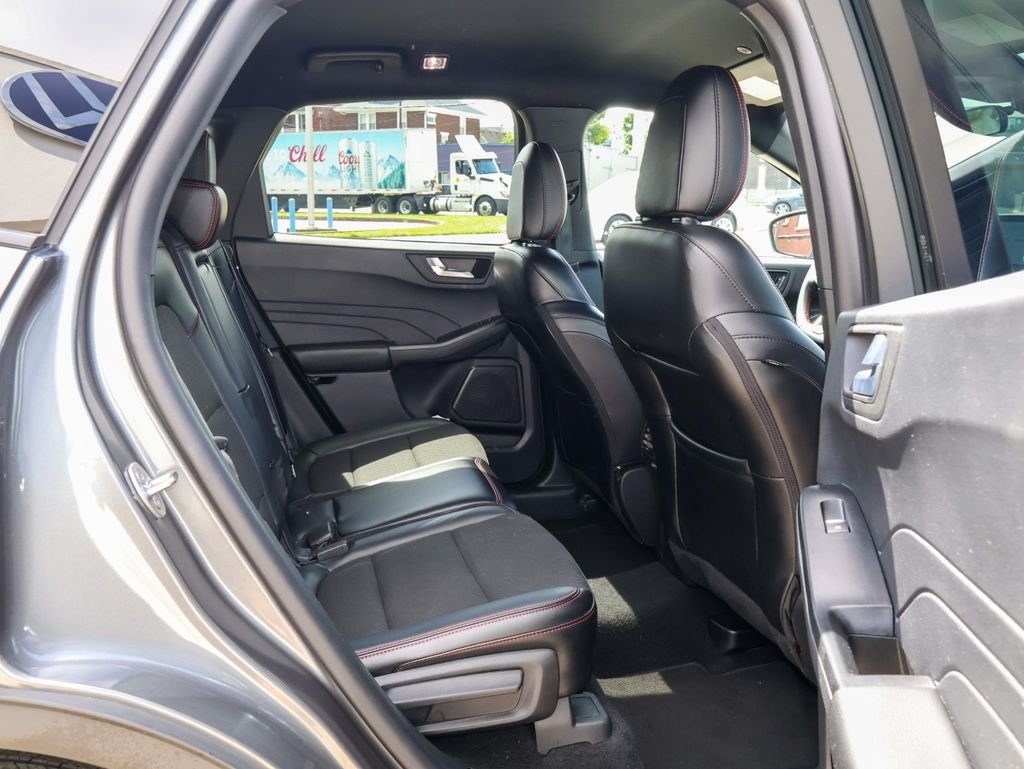 Used 2025 Gray Ford ST-Line Select image 30