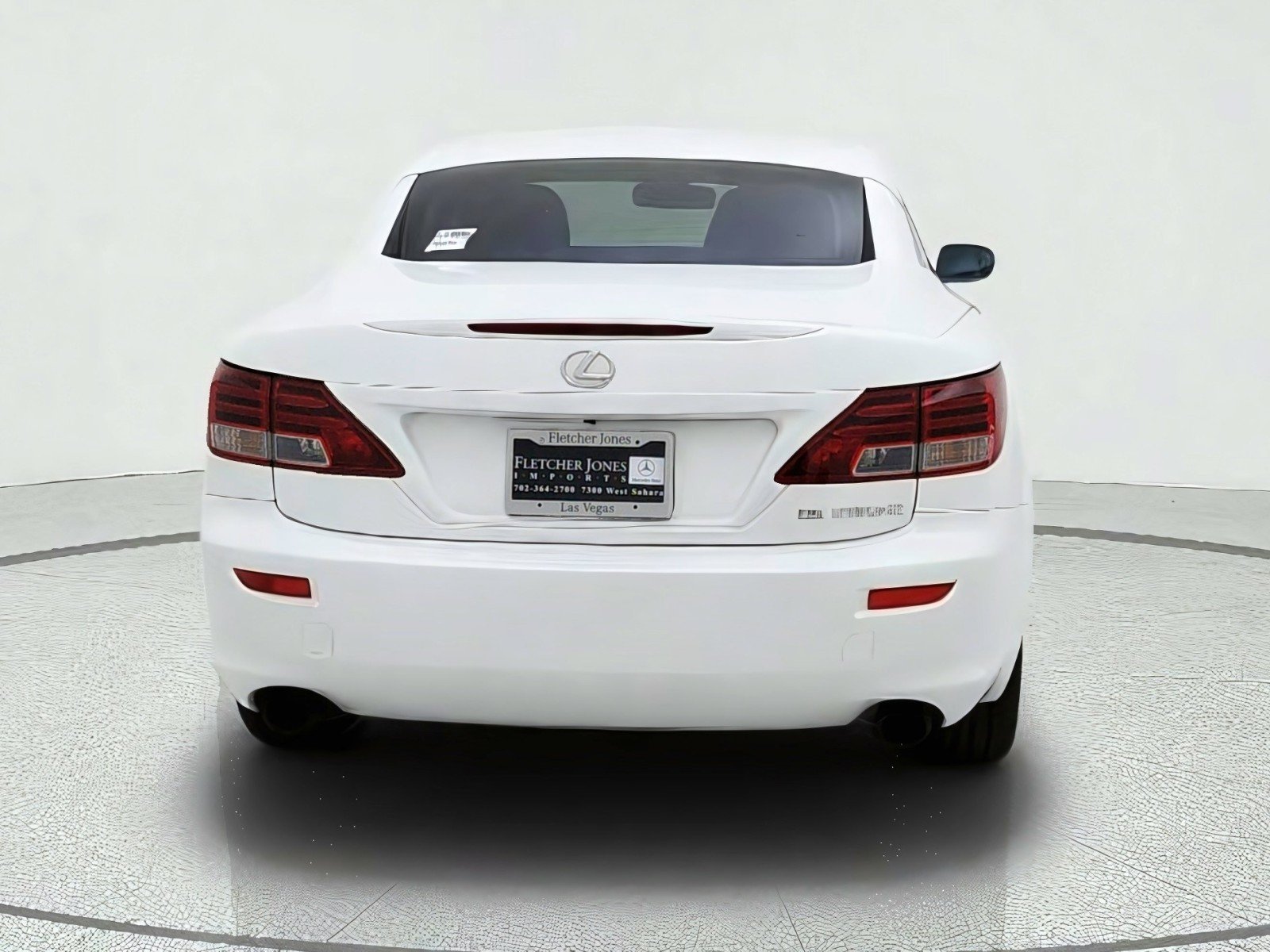 Used 2013 Starfire Pearl Lexus 2-DR. HARDTOP CONV image 10