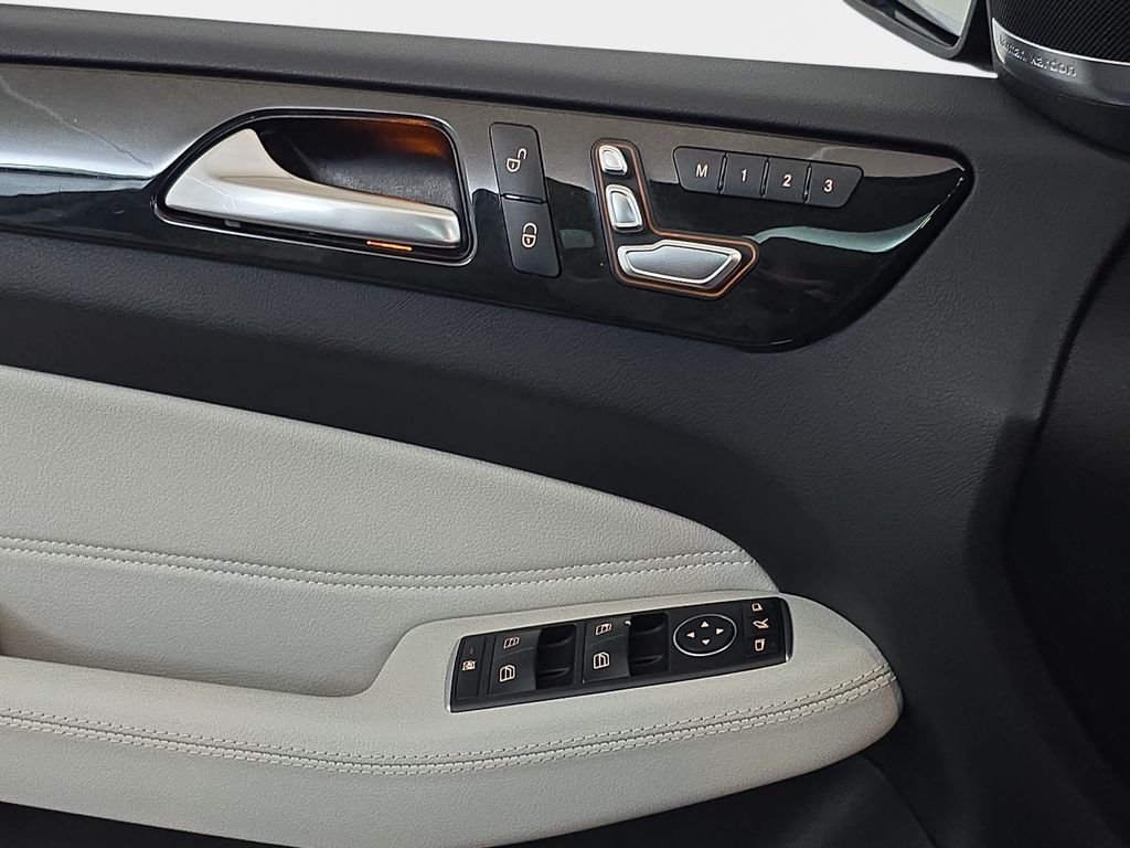 Used 2018  Mercedes-Benz GLE 350 image 29