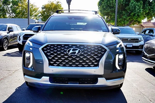 Used 2021 Green Hyundai Calligraphy image 4
