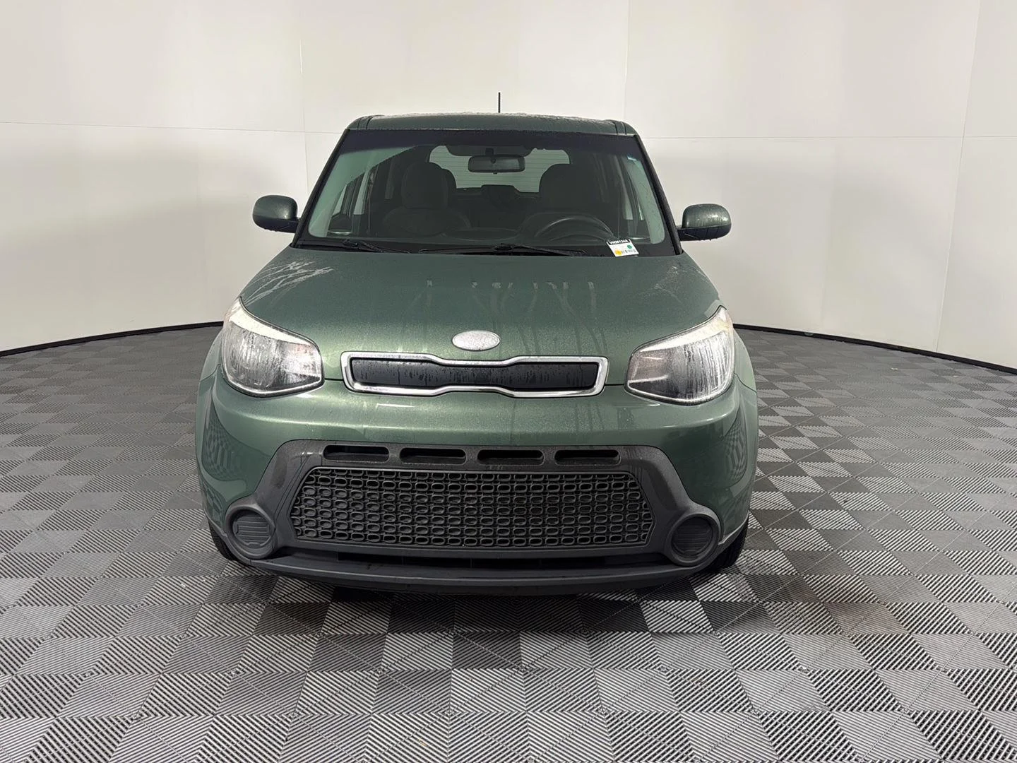 Used 2014 Kale Green Kia Base image 8